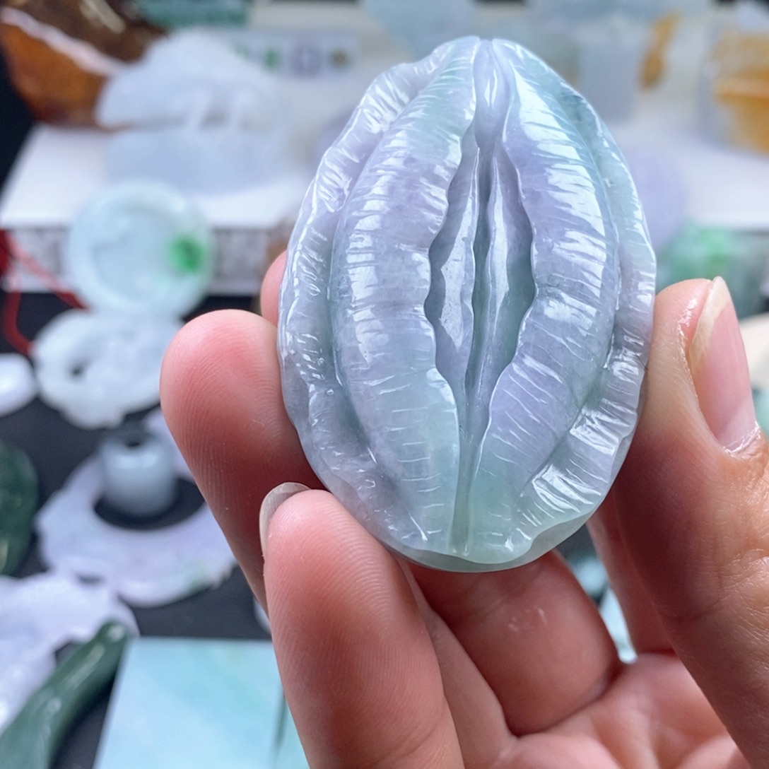 没***的翡翠未镶嵌吊坠(不含链)