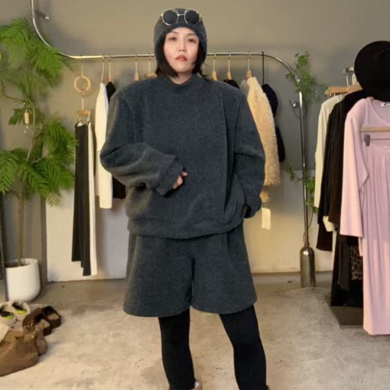 羊绒加绒加厚宽松套装上衣+短款显瘦 休闲时尚
