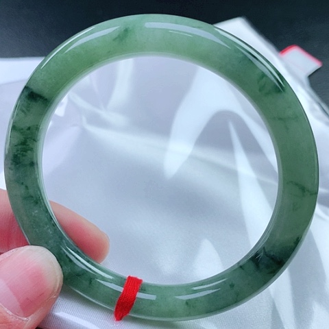 翡翠手镯未镶嵌天然翡翠手镯