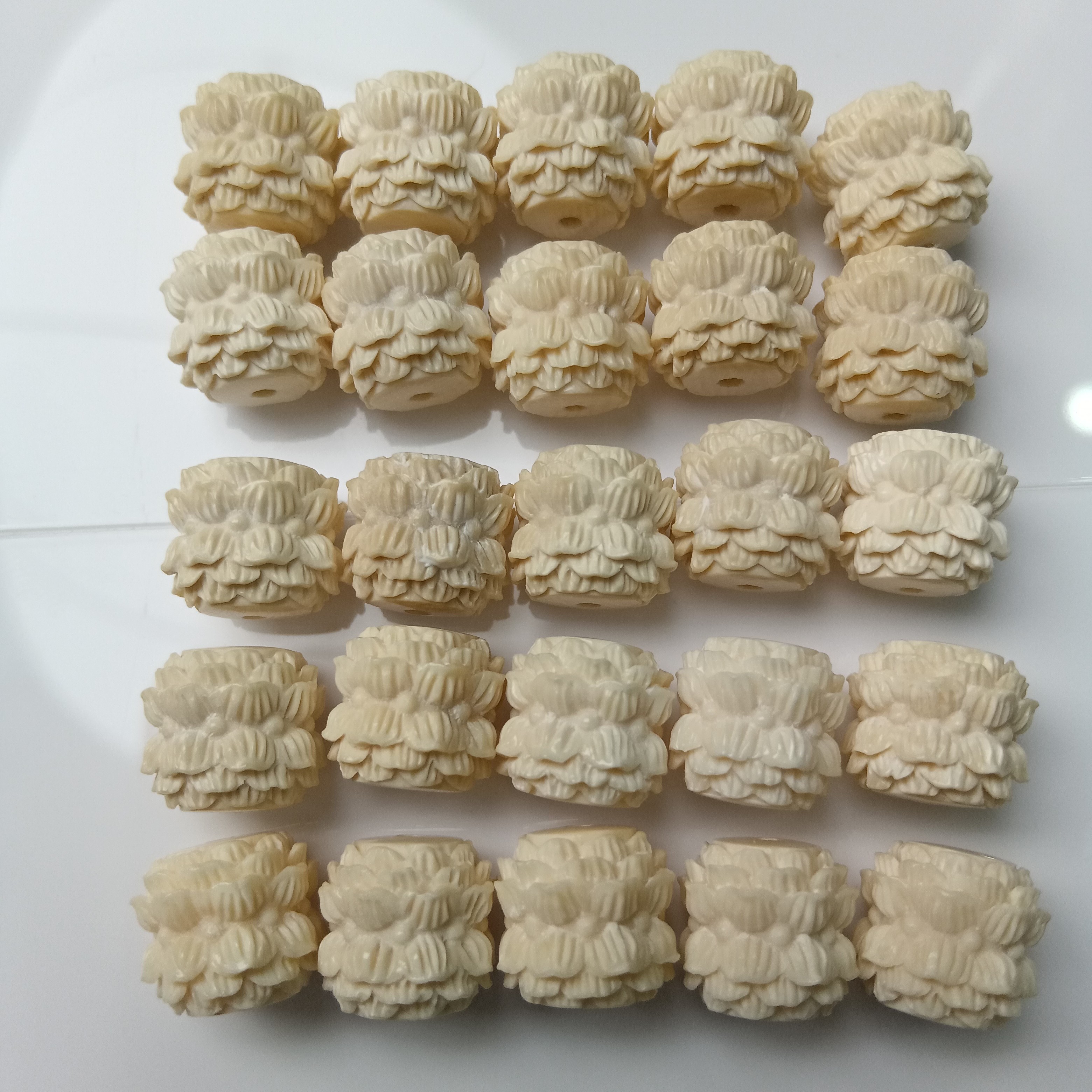 上古冰川猛犸牙莲花墩子配饰