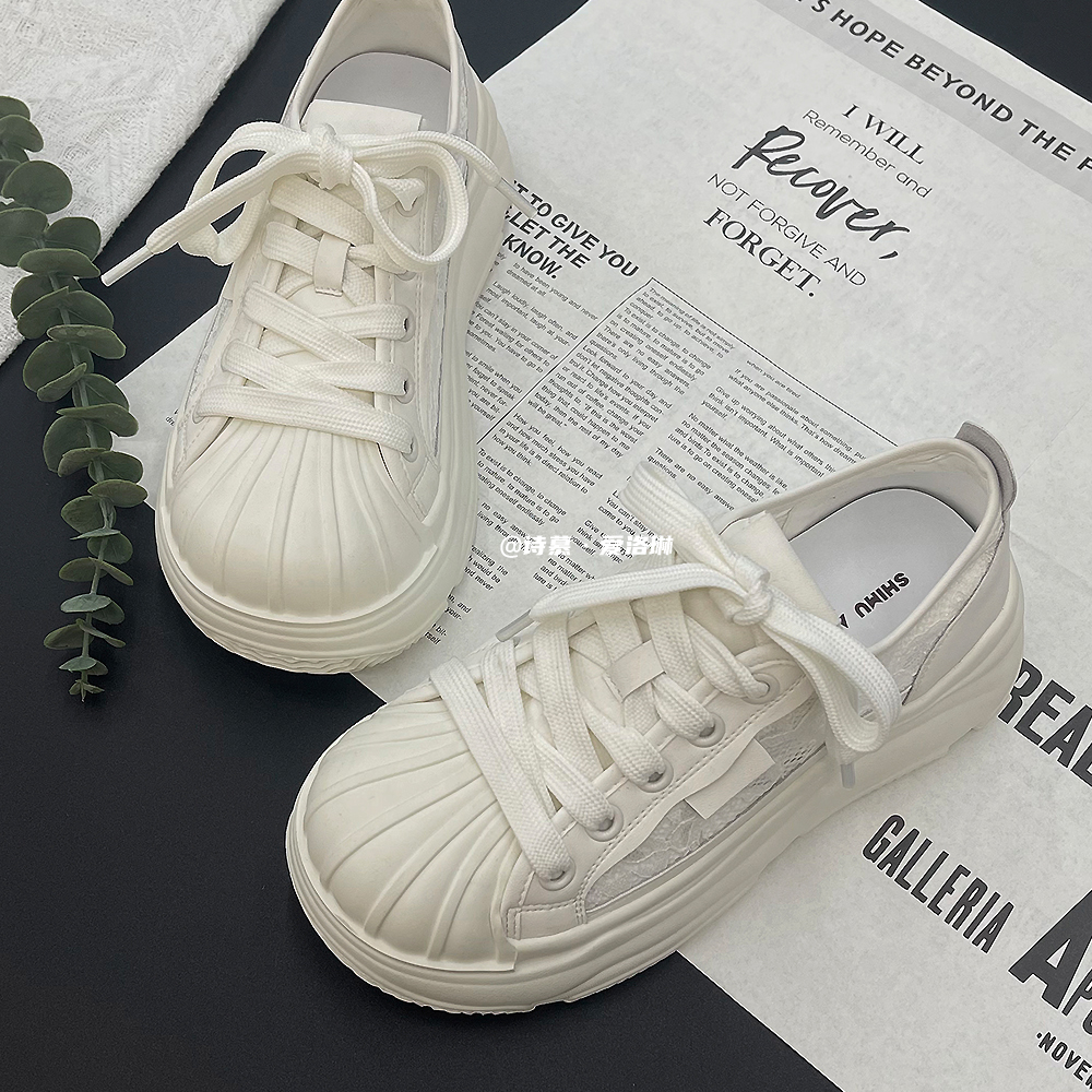 诗慕·爱洛琳【抖落繁星】运动百搭女款珍珠休闲厚底春夏时尚小白鞋