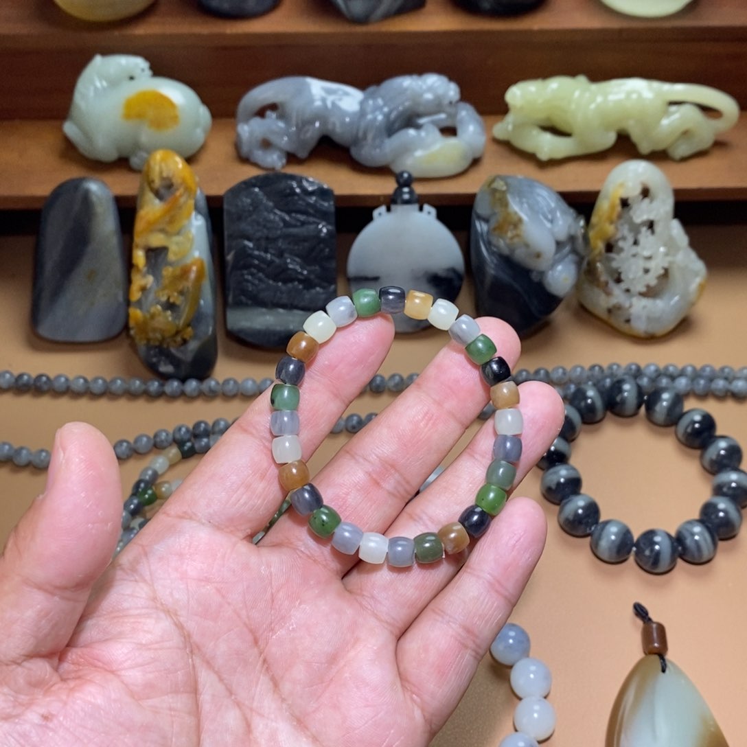 未镶嵌和田玉把件