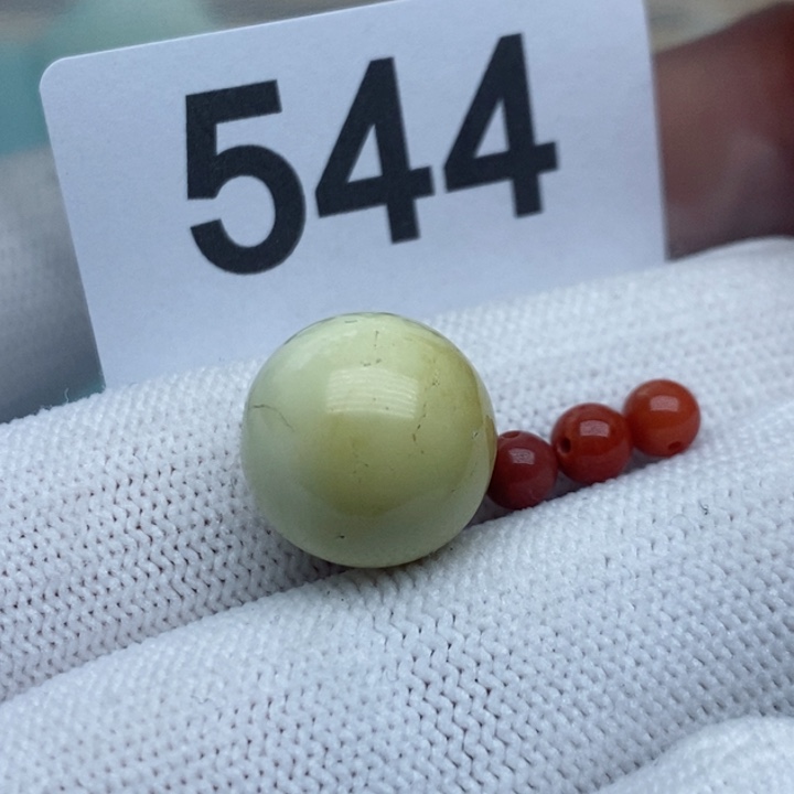 南红玛瑙未镶嵌珠宝奇石