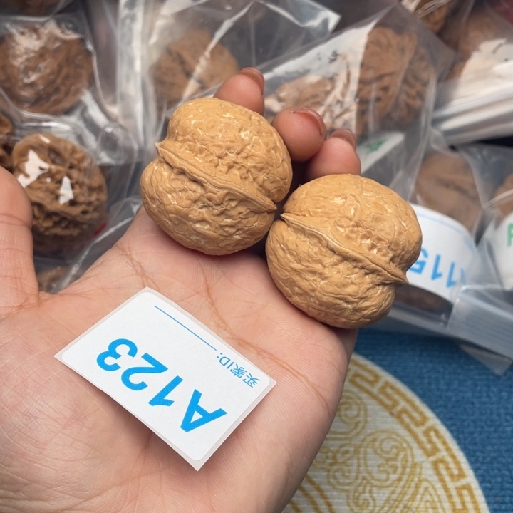 文玩核桃吊坠核桃