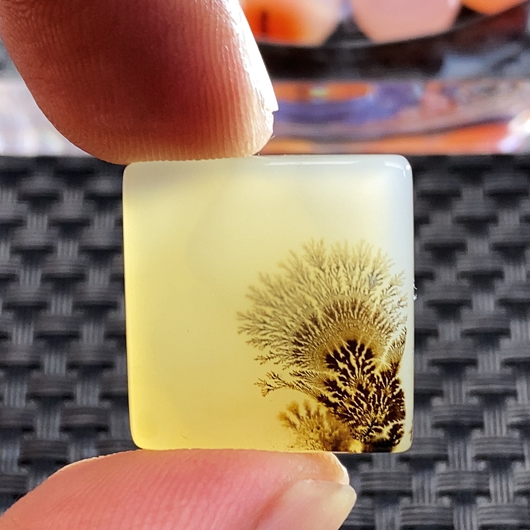 用***3玛瑙/玉髓未镶嵌吊坠(不含链)