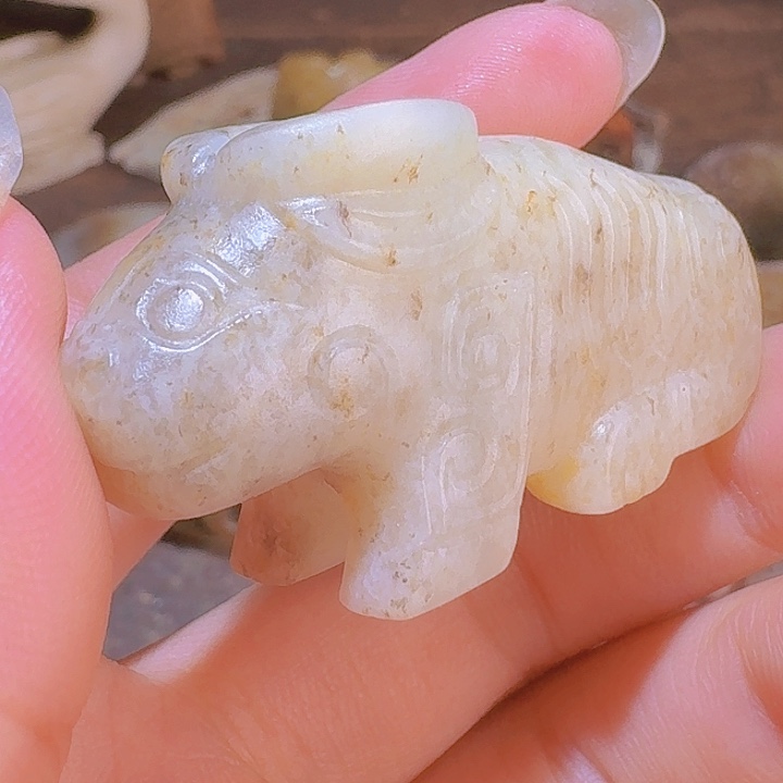 石***转和田玉未镶嵌挂件