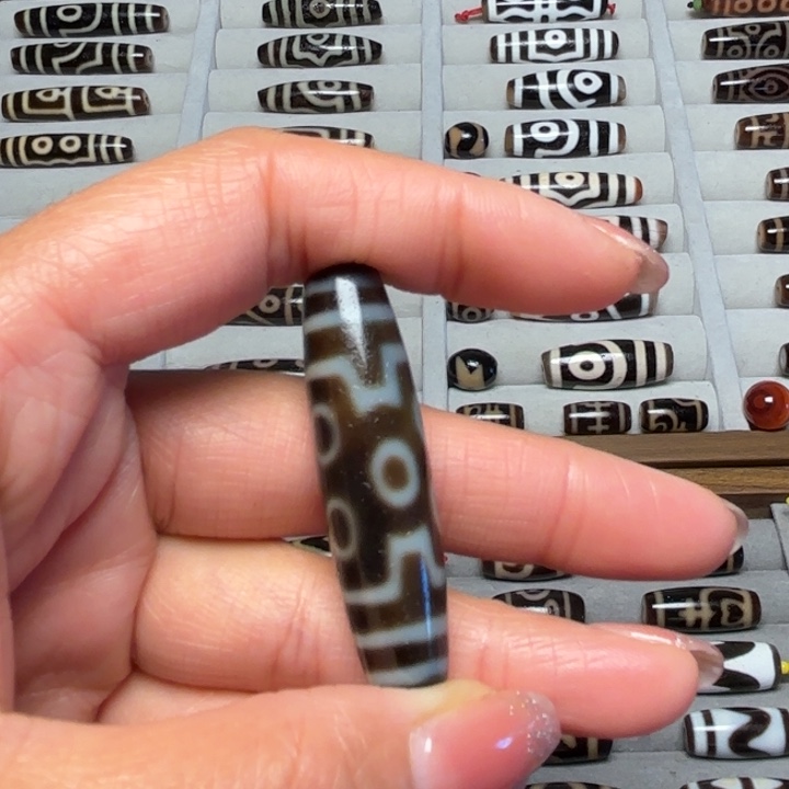 未镶嵌颈饰玛瑙/玉髓竹**心