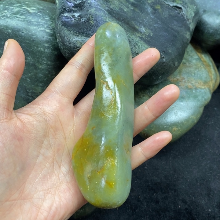 未镶嵌和田玉（糖玉）挂件玉***铭