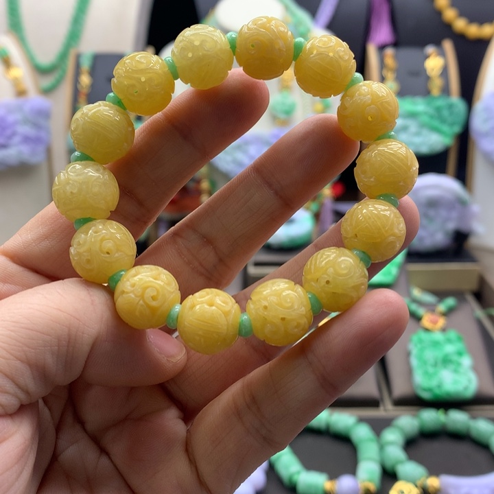 翡翠手链未镶嵌翡翠手链