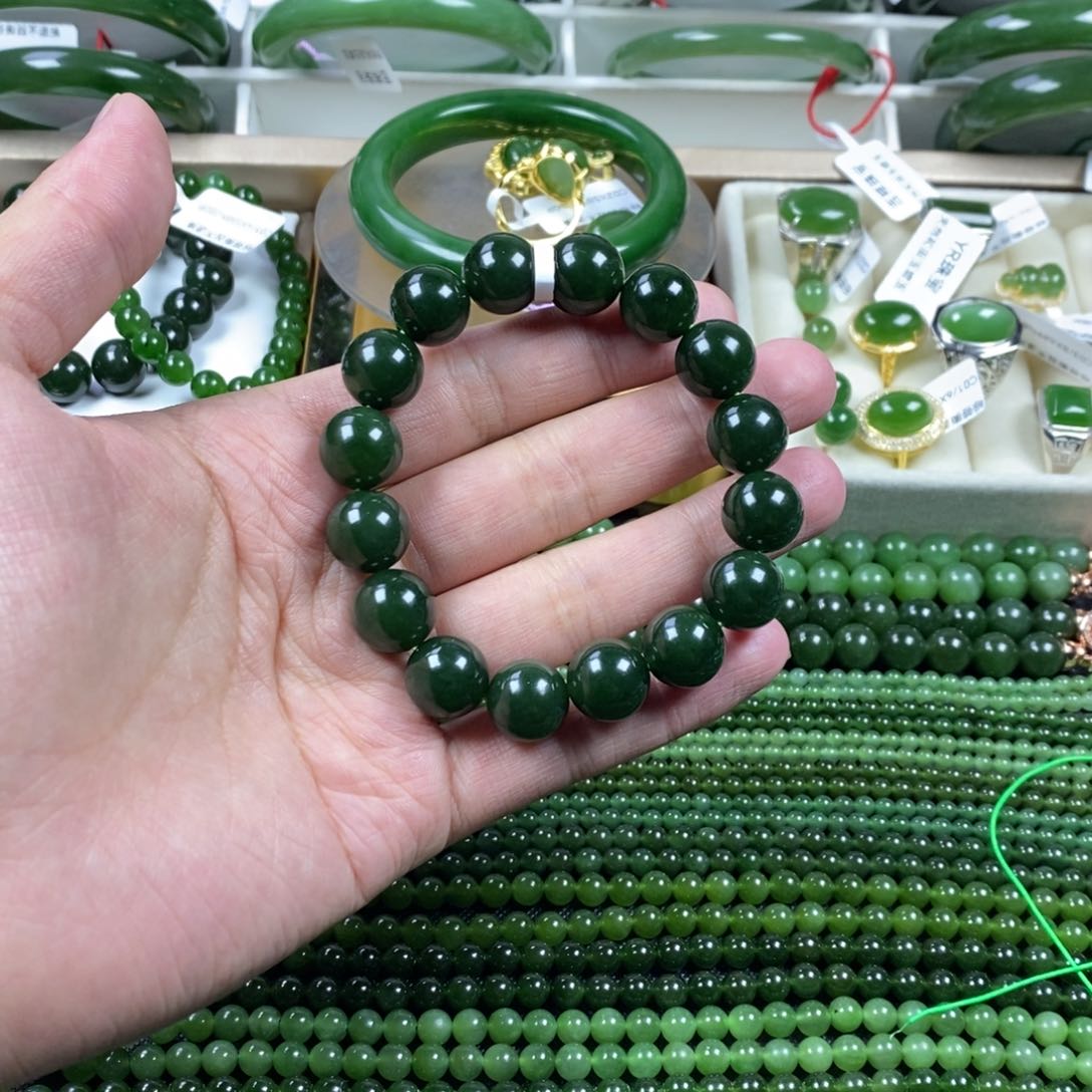 和田玉（碧玉）手串未镶嵌唯**尊