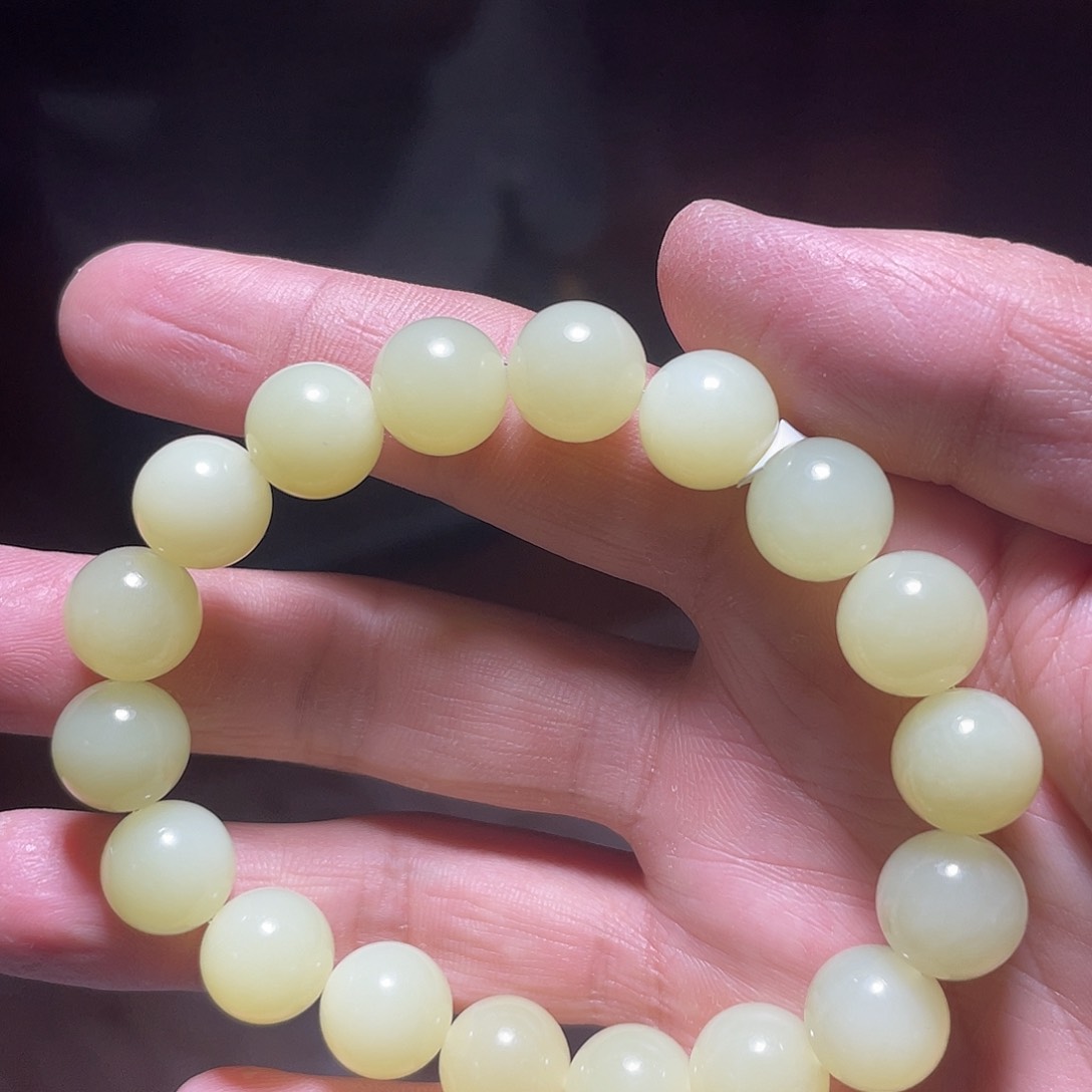 和田玉手串未镶嵌