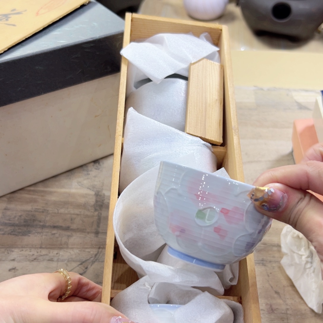 瓷片陶瓷的使用价值极好