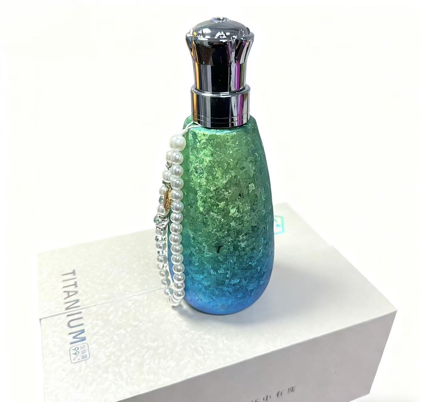 sweet planet—个性创意家用简约纯钛保温水杯