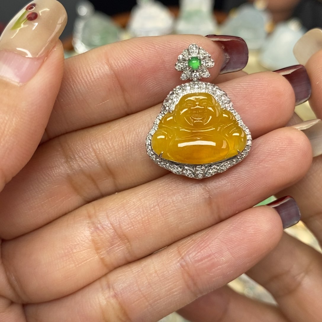 翡翠颈饰18K金镶嵌A货翡翠