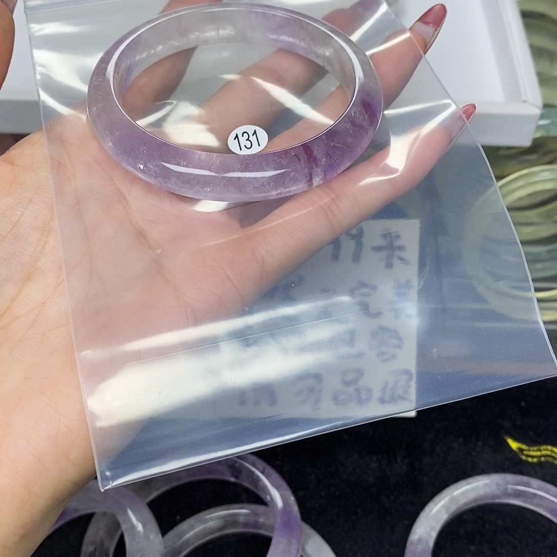 蔡***己手镯未镶嵌黄晶手镯