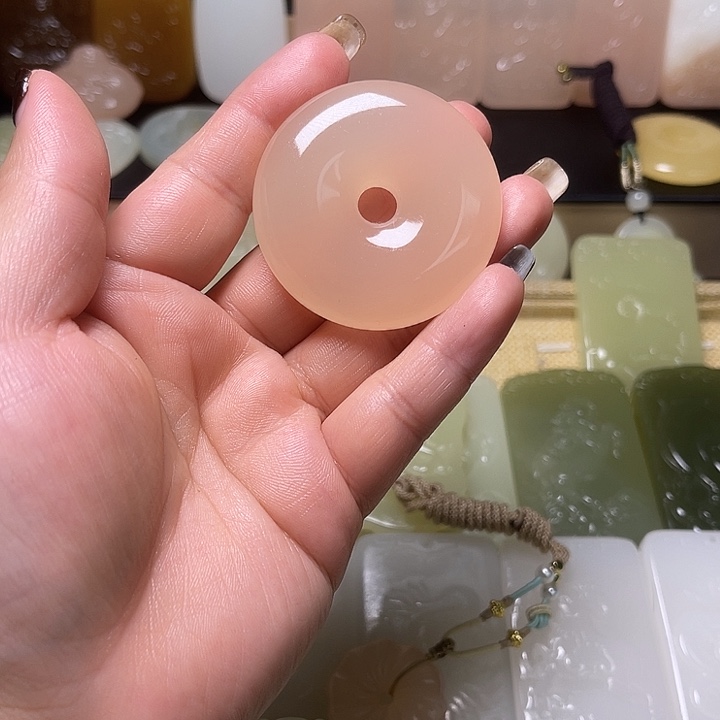 走***6和田玉未镶嵌颈饰