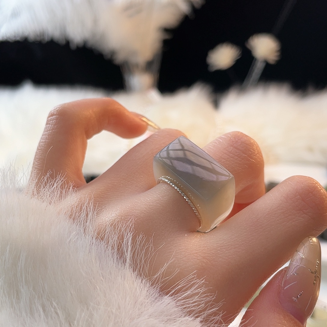 和田玉未镶嵌戒指k117蓝皮黄口马鞍17.5mm