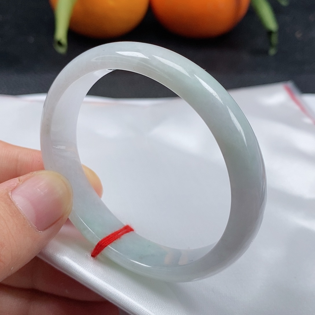 【闪购商品】翡翠手镯（贵妃镯）未镶嵌244号