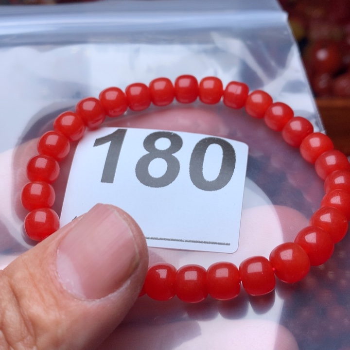 南红玛瑙手链未镶嵌周*然