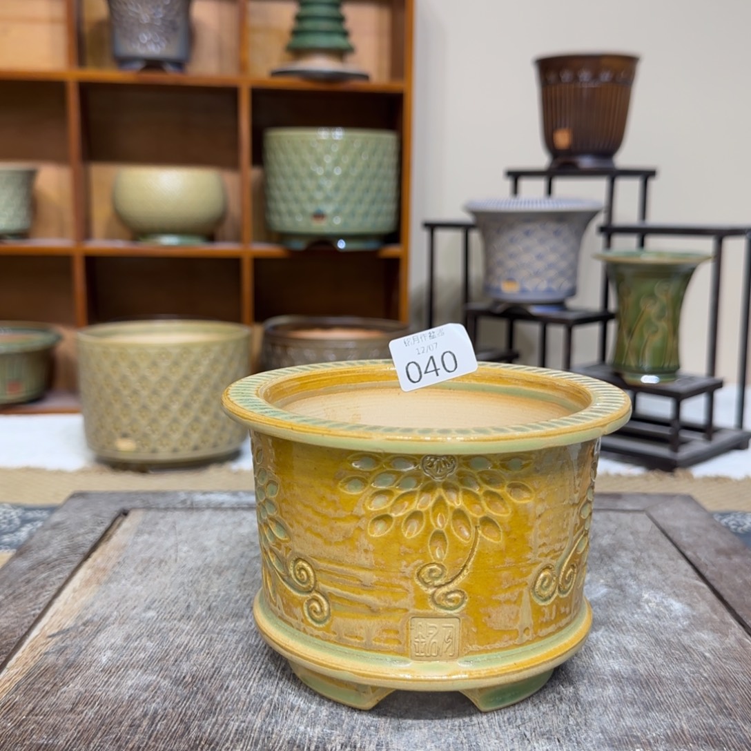 手工花盆 040 内口口径 10 cm 外高 9  cm 