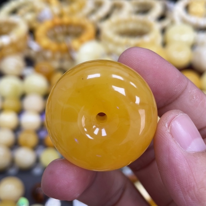 裸石蜜蜡未镶嵌33*20.9mm瑕疵焦皮 福利款