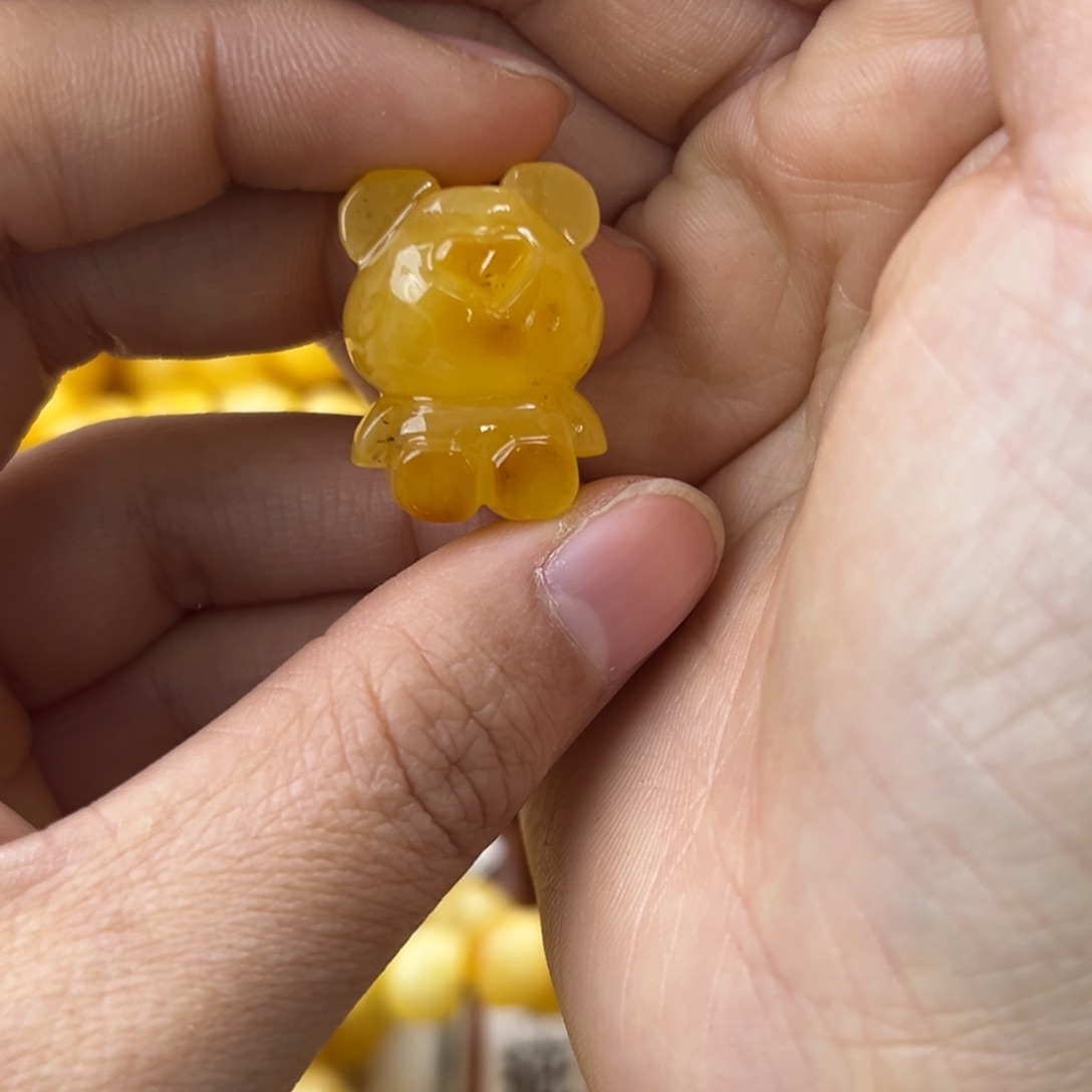 琥珀珠宝奇石未镶嵌