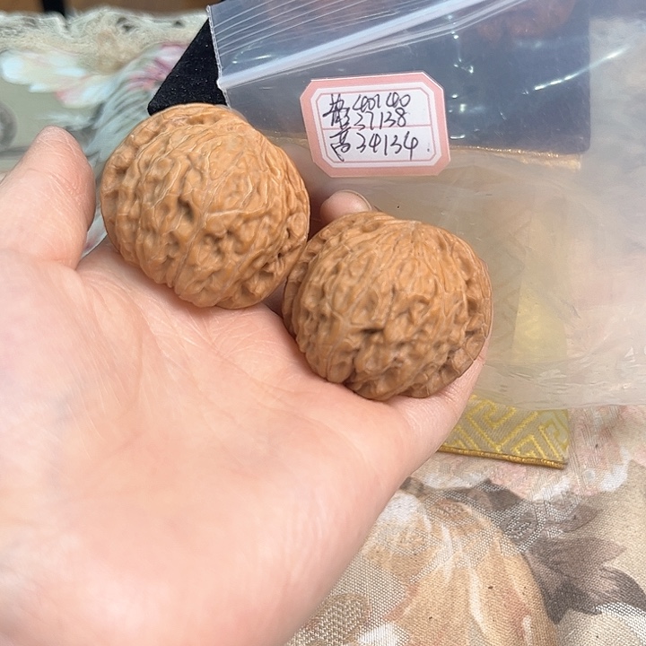 文玩核桃把件磨盘