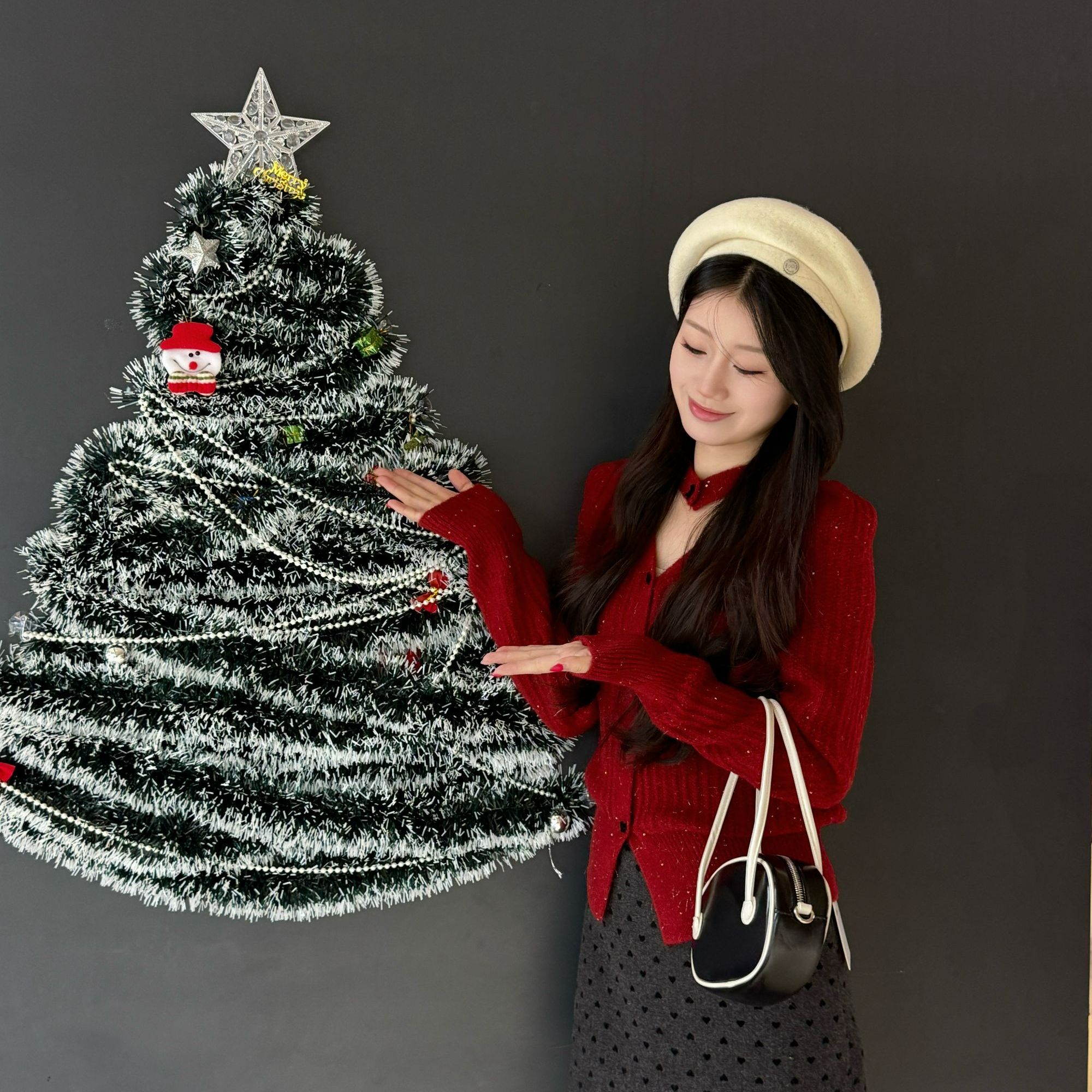 韩系纯欲风挂脖V领红色针织衫显白细闪显瘦小香风毛衣2025冬新款