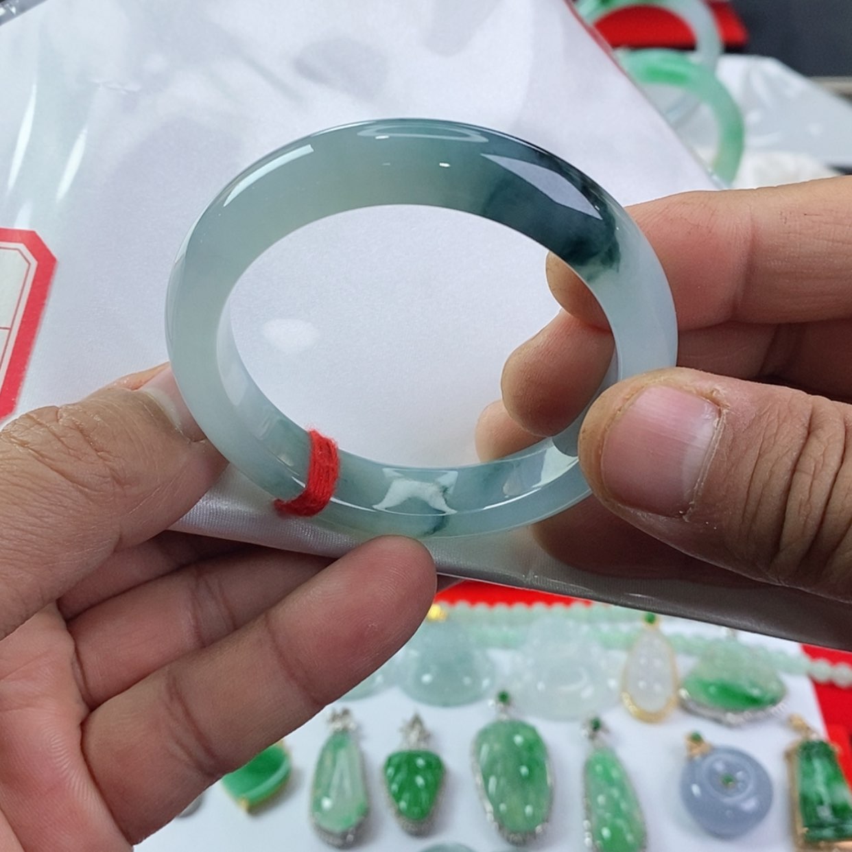 【闪购商品】未镶嵌手镯翡翠