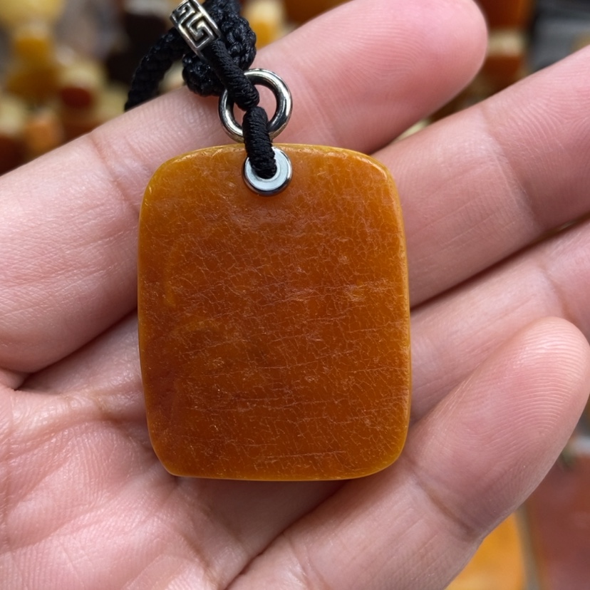 【闪购商品】琥珀颈饰未镶嵌