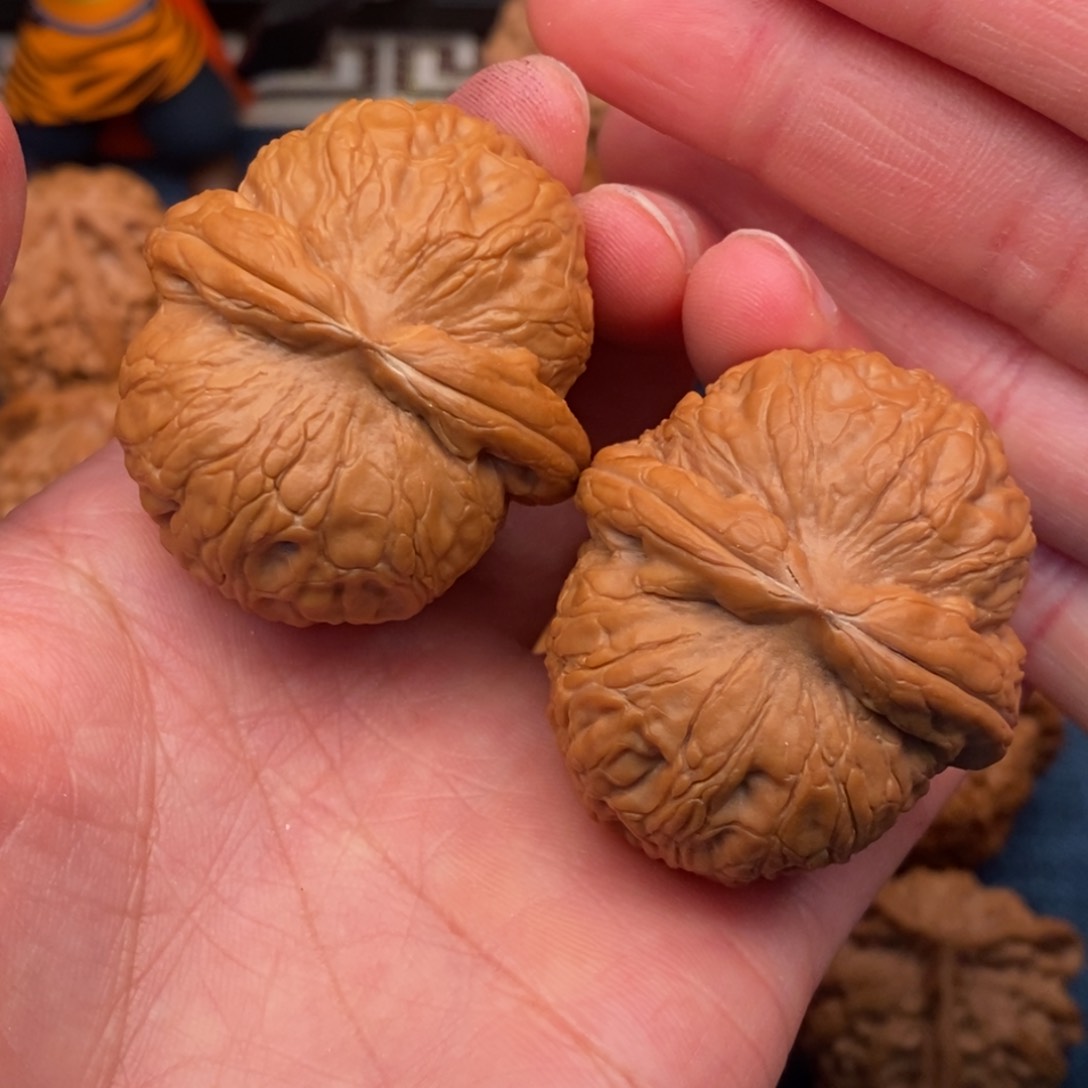 文玩核桃把件42全品毕业元宝