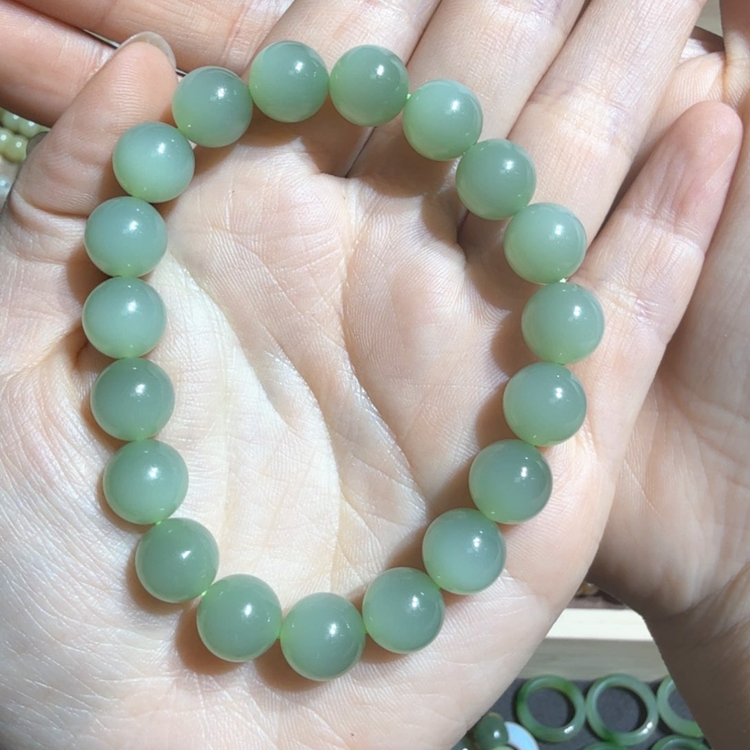 和田玉碧玉手串10mm未镶嵌?**?