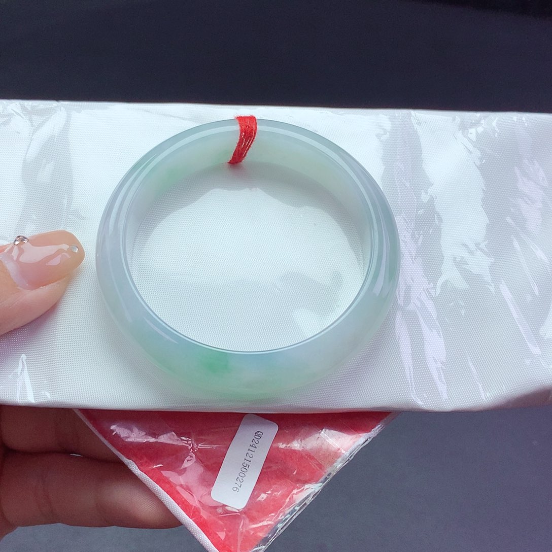 【闪购商品】翡翠手镯未镶嵌a 113500