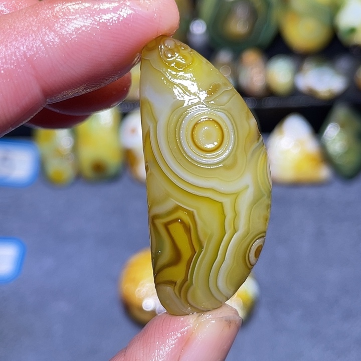 玛瑙/玉髓未镶嵌珠宝奇石