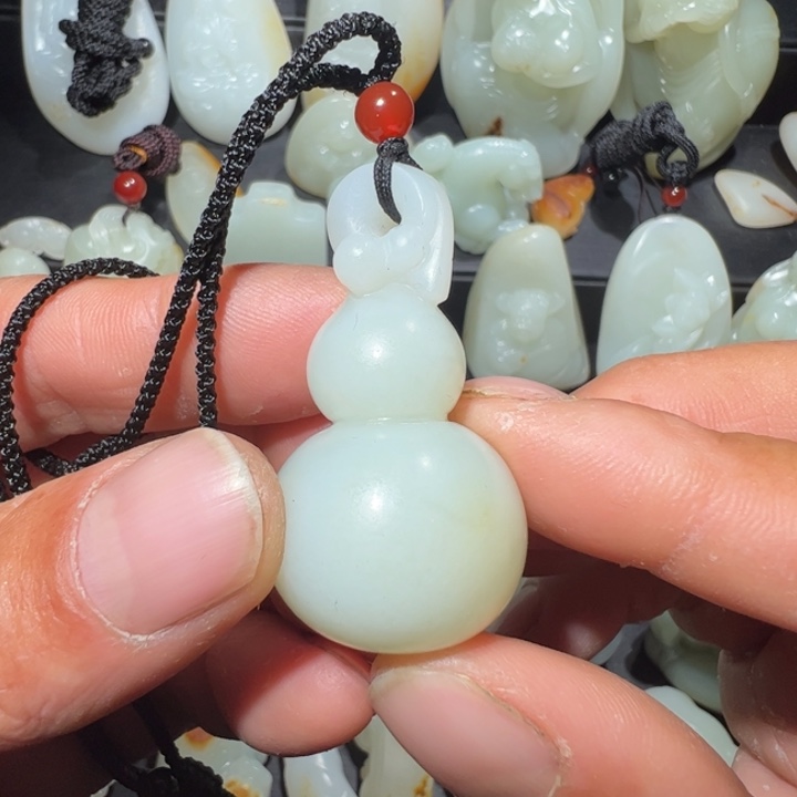 和田玉颈饰未镶嵌H*亿