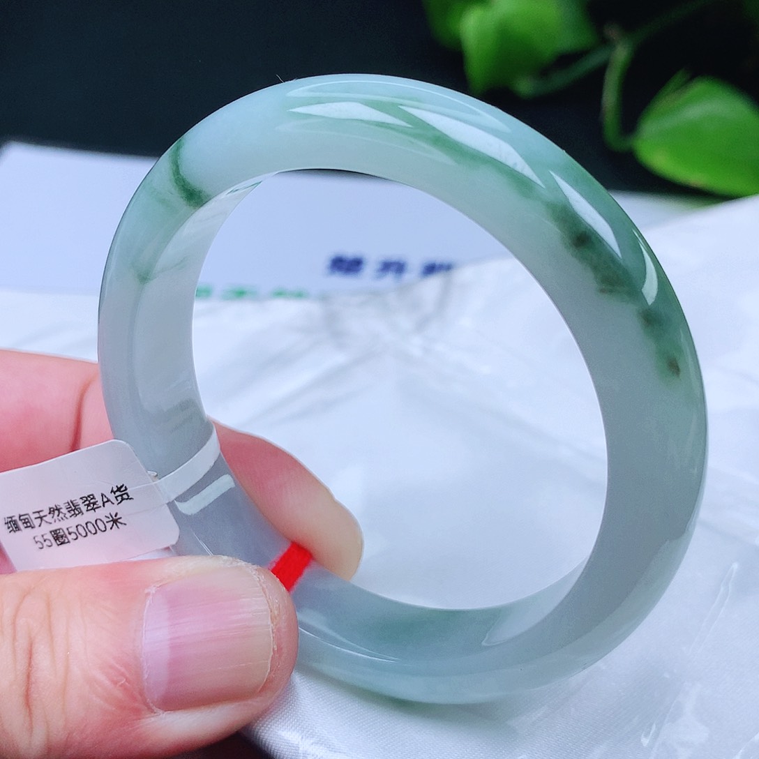 翡翠手镯未镶嵌55/56！