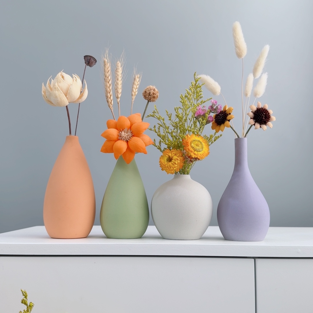 摆件陶瓷小花瓶含花总高约20-30cm