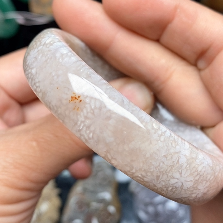 硅化珊瑚（珊瑚玉）手镯未镶嵌53.5