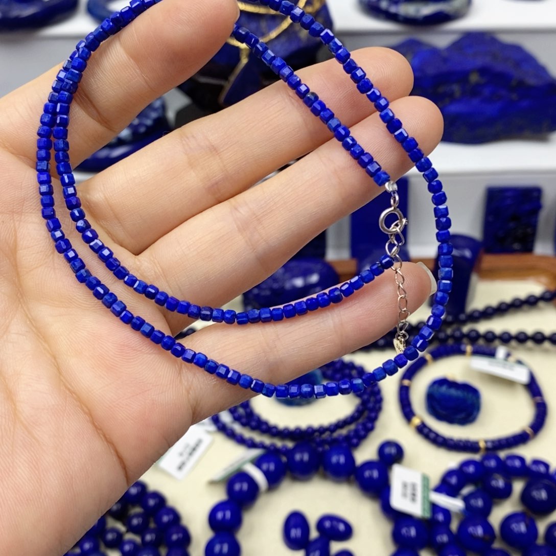 青金石颈饰未镶嵌