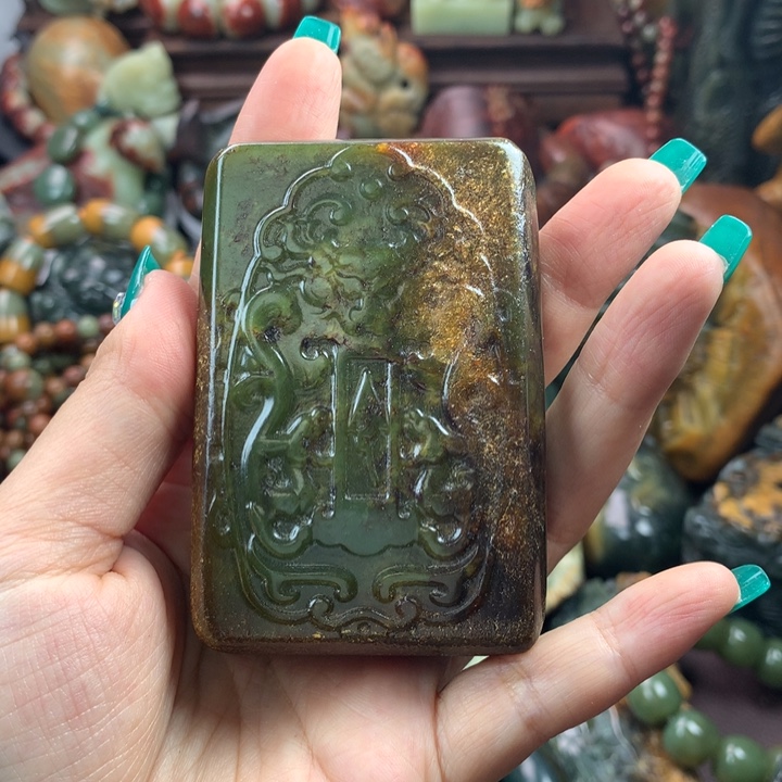 岫岩河磨玉（透闪石质玉）把件未镶嵌