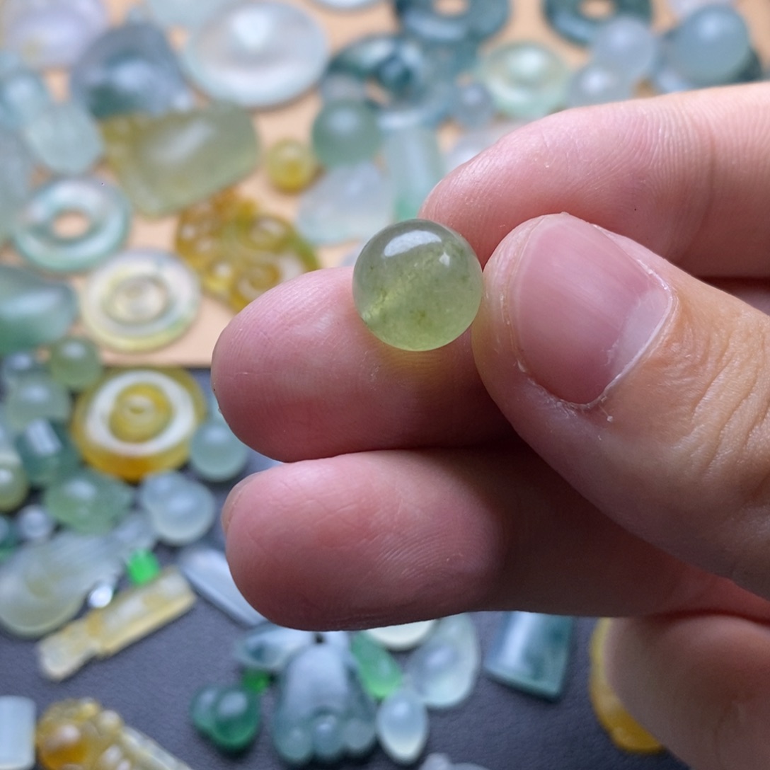 定制翡翠未镶嵌珠子