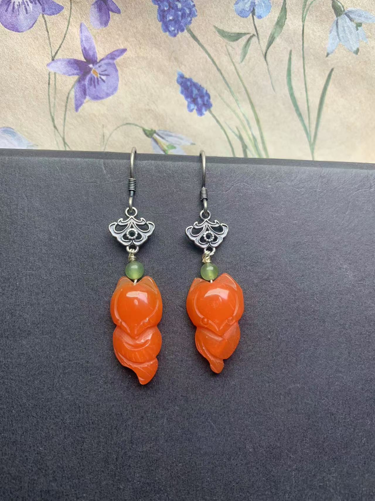 天然南红耳饰高端狐狸S925纯银耳环经典长款复古女马面裙F41