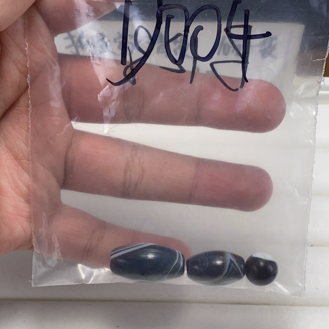 合金颈饰玛瑙/玉髓阿****店