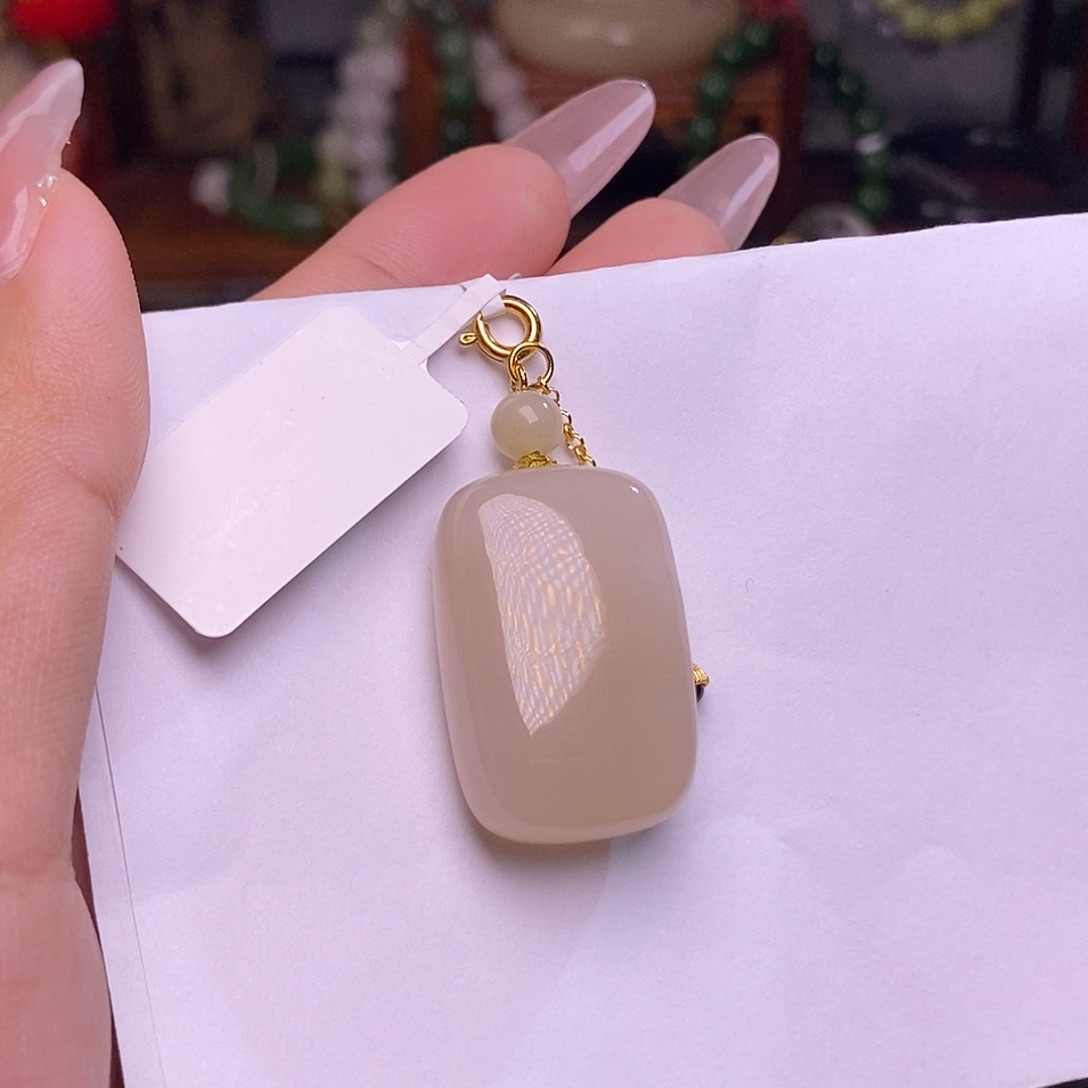 和田玉藕粉老料无事牌吊坠未镶嵌