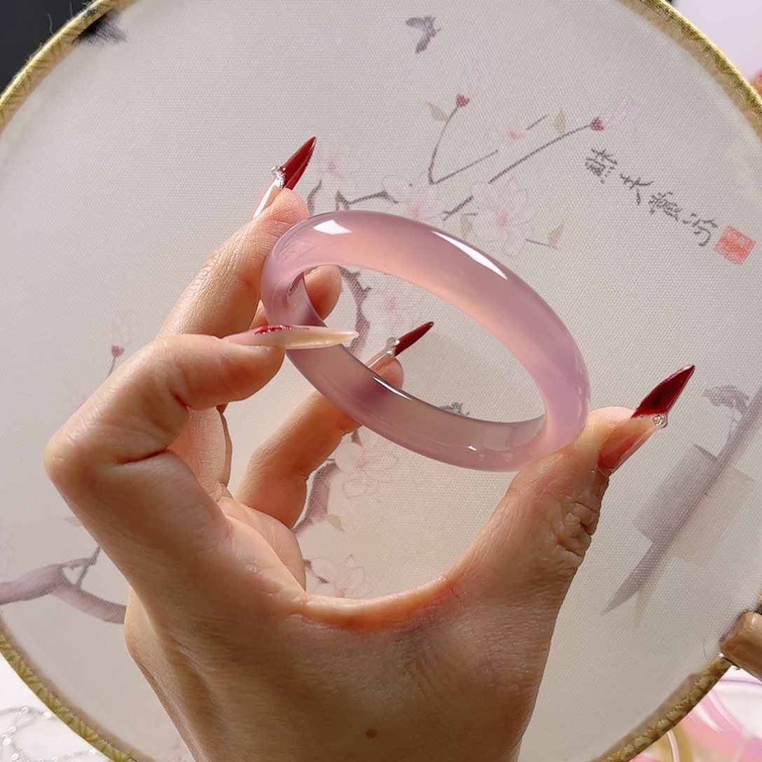 玛瑙/玉髓手镯未镶嵌再****?