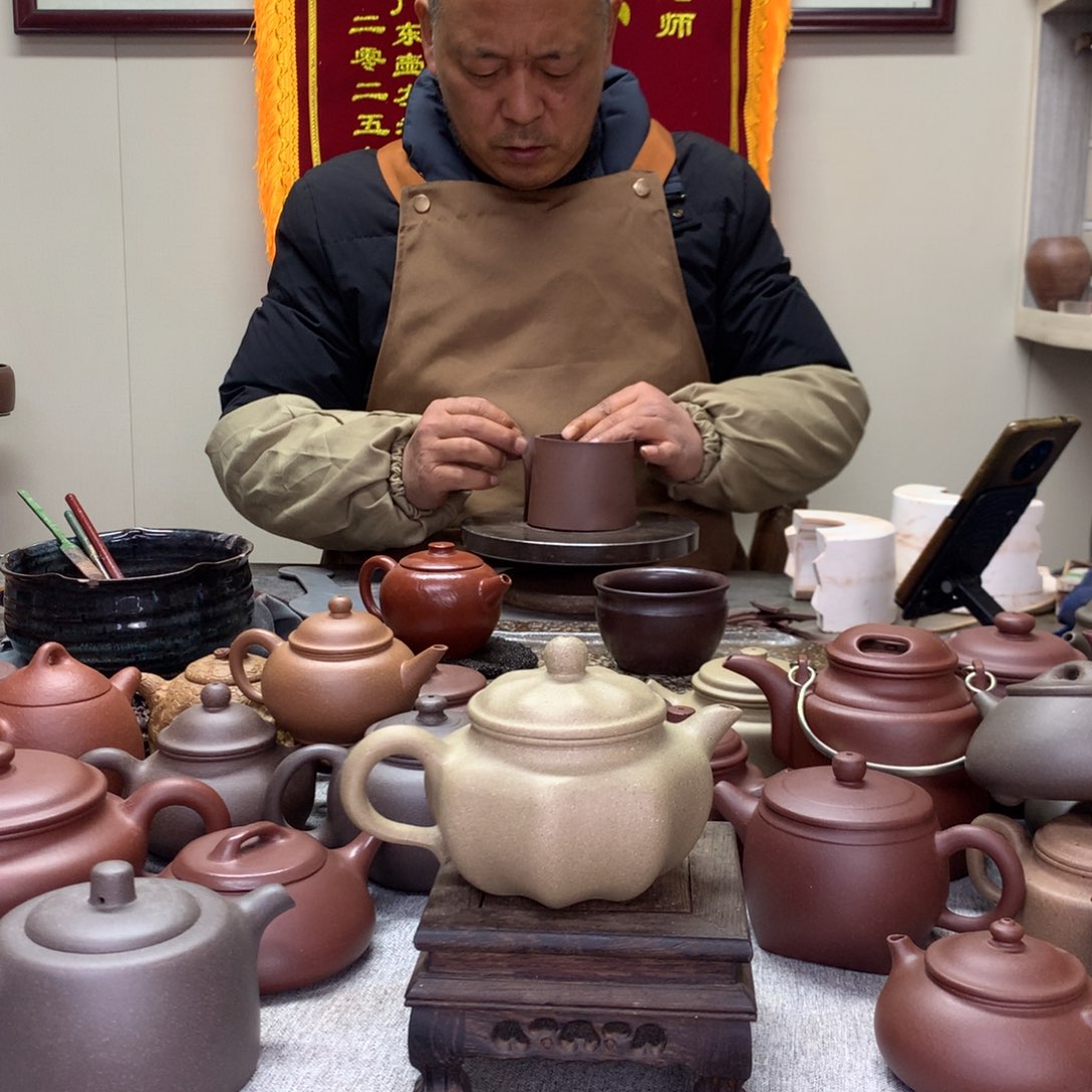 段泥茶壶八面玲珑260C半手工制作