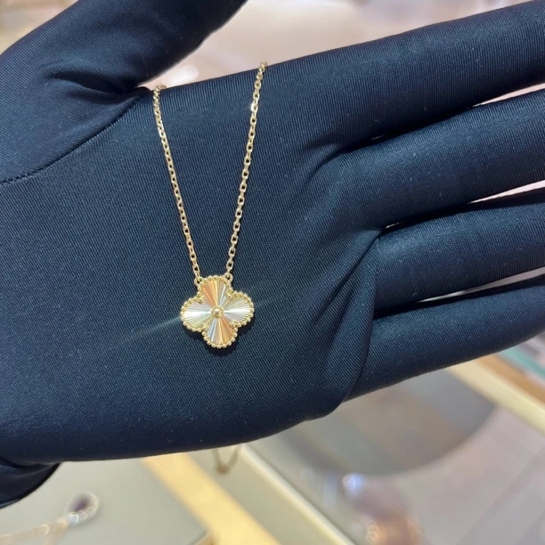 【金诚珠宝】15mm素金镭射项链  6.3克～6.5克左右 48h鉴赏期