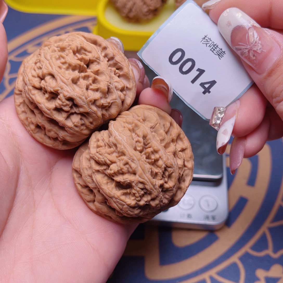 文玩核桃把件粗筋47～0014