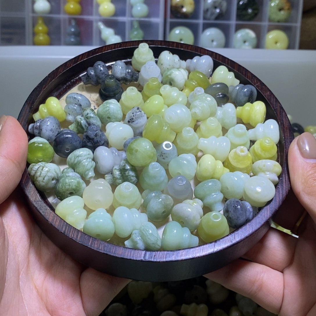 合金蛇纹石玉颈饰柴*轩211