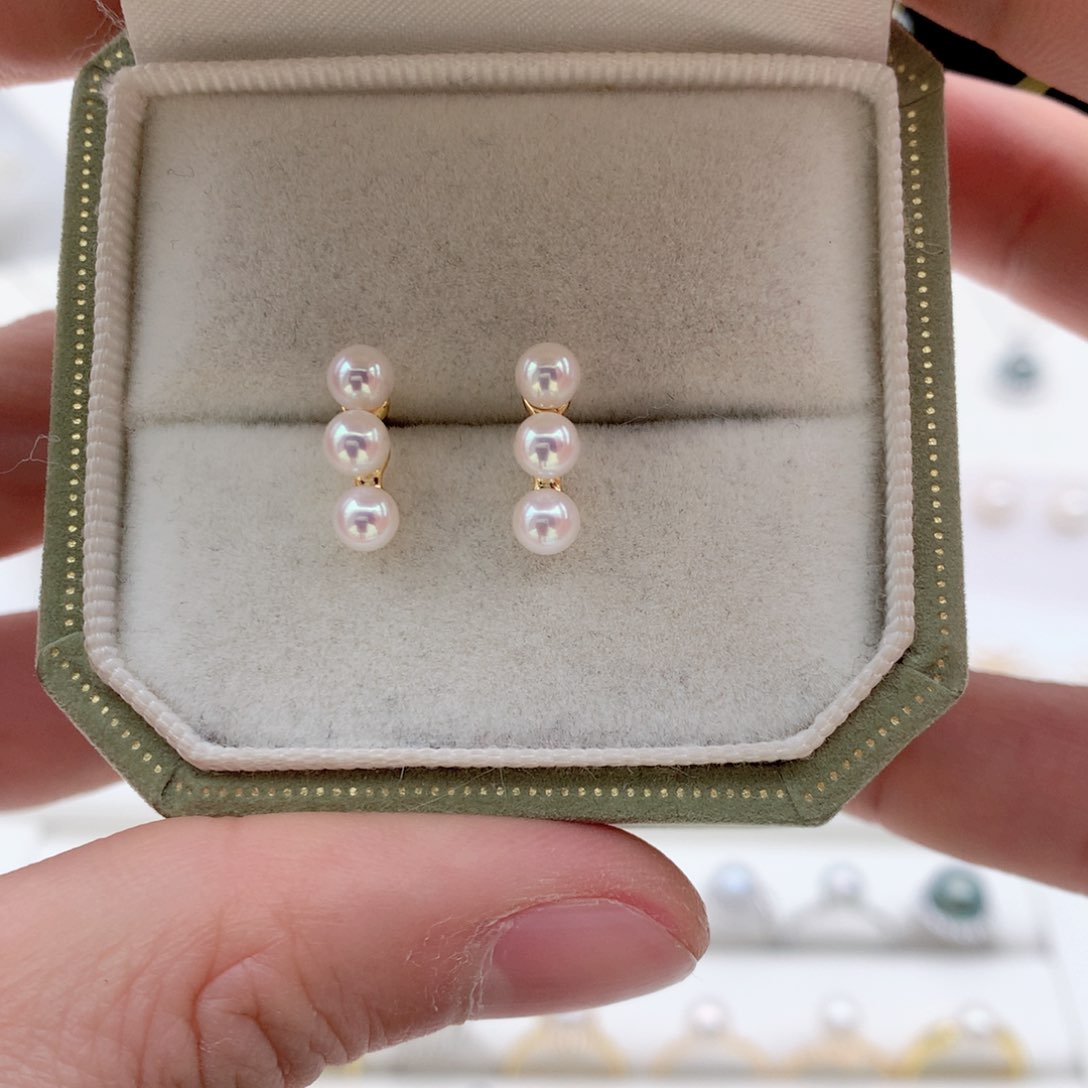 淡水珍珠4-5mm极光耳钉银S925镶嵌
